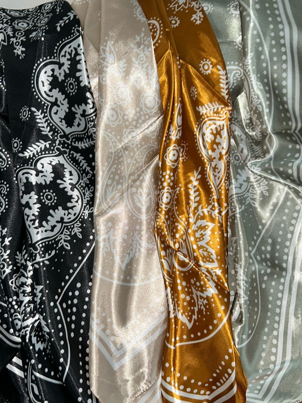 🌵 4 Satin-Like Scarves | Silky Paisley Prints | Multiple Colors | 35 x 35
